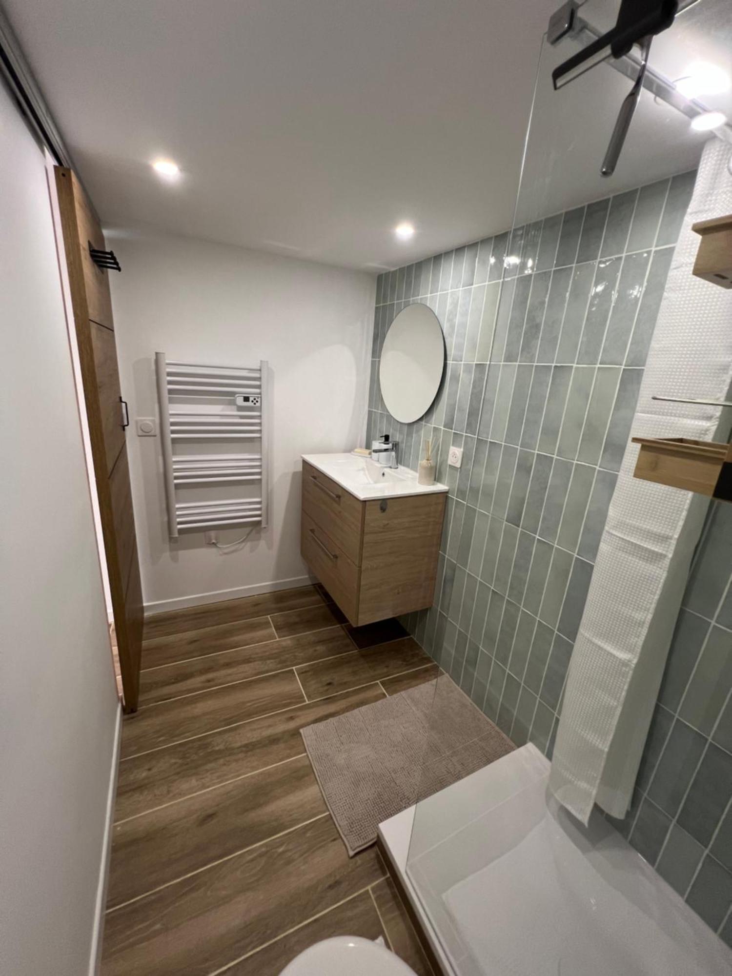 Appartement T2 Avec Jardin 阿尔让河畔皮热 外观 照片